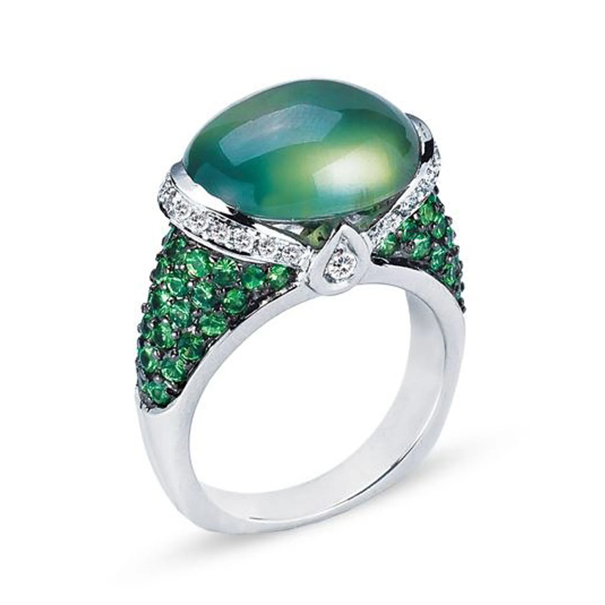 18K White Gold Ring With Diamonds And Tsavorite