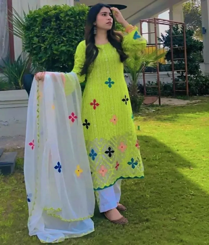 3 PC Untitched Handmade Lawn Shirt & Trouser With Chiffon Dupatta