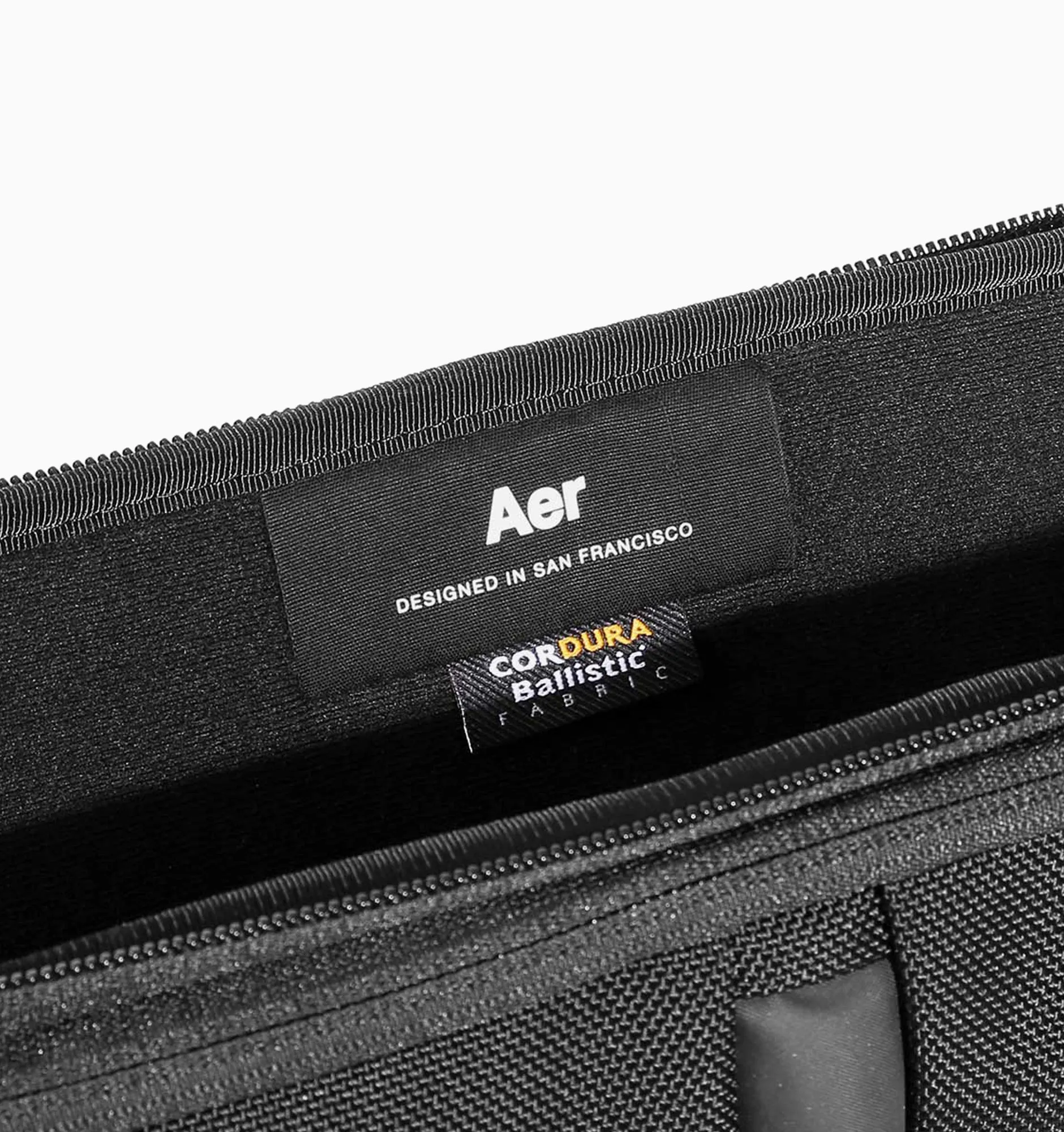 Aer 16" Tech Folio