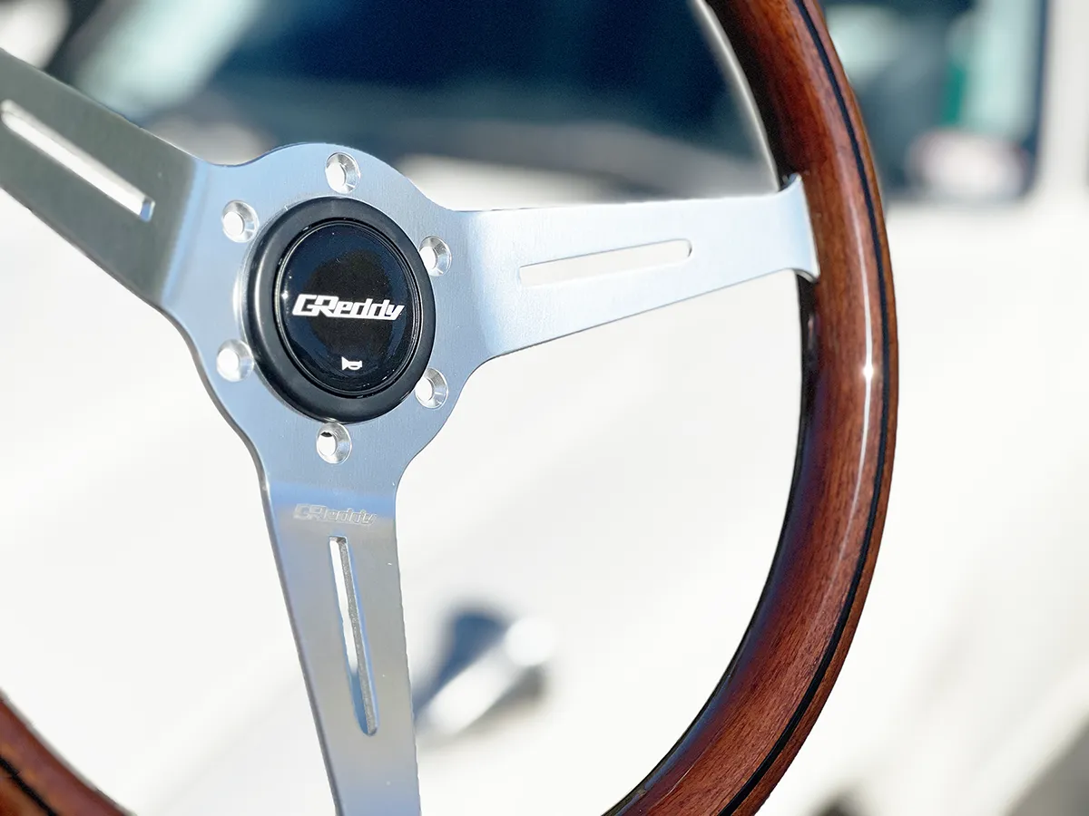 GREDDY WOOD STEERING WHEEL - DARK FINISH MED DISH - (16600009)